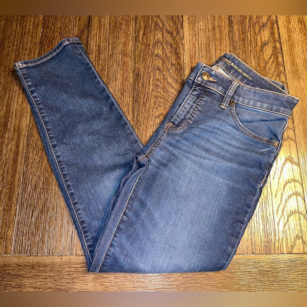 Women’s EUC Chico’s So Slimming Girlfriend Slim Leg Ankle Jeans Sz 4R Chico’s 0R